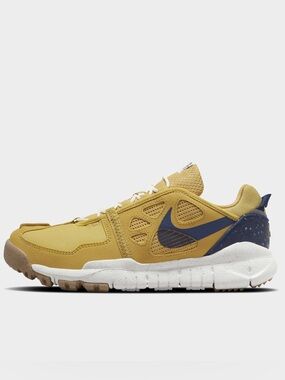 NIKE Free Terra Vista (CZ1757-700)-Men’s size 10